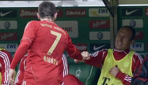 50.000 Euro Strafe soll Ribery dafür als Strafe aufgebrummt bekommen haben. Robben trug angeblich ein Veilchen davon, das auch noch Tage später das Gesicht des Holländers zierte. Mittlerweile ist aber alles wieder bestens zwischen den beiden Altstars.