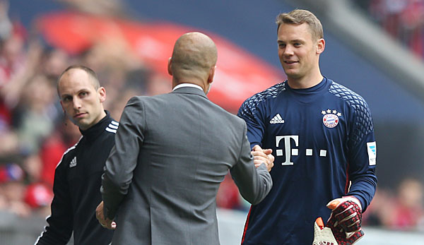 Manuel Neuer hat den Auftritt des FC Bayern München in der ersten Halbzeit des 4:1-Sieges beim 1. FC Köln mit den Zeiten von Trainer Pep Guardiola verglichen.