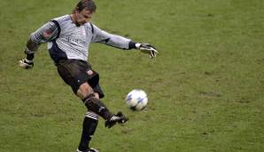 Fortan war er als Torwarttrainer unter Sepp Maier aktiv, ehe er zur Saison 2005/06 reaktiviert wurde. Aufgrund einer Verletzung von Kahn kam er auch zu einem Einsatz. Sein letztes Pflichtspiel bestritt er im Alter von 40 Jahren im Mai 2007.