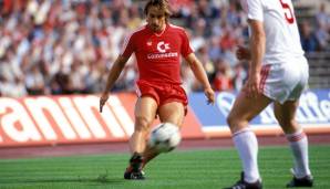 Helmut Winklhofer (zwischen 1987 und 1988): Holte mit den Bayern vier Meisterschaften und zweimal den Pokal. Wurde berühmt als Torschütze des Monats, als er 1985 in Uerdingen den Ball aus 35 Metern ins eigene Tor drosch.