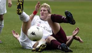 PLATZ 10: BASTIAN SCHWEINSTEIGER am 1. Februar 2003 gegen Arminia Bielefeld mit 18 Jahren, 6 Monaten.