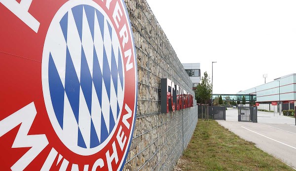 Ein ehemaliger Jugendtrainer des FC Bayern München ist vom DFB-Sportgericht wegen Verstößen "diskriminierender Art" für 18 Monate gesperrt worden.