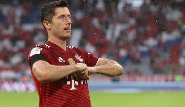 Robert Lewandowski is said to be a candidate to succeed Kylian Mbappe at PSG.