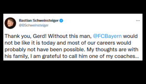 Bastian Schweinsteiger: "Ohne diesen Mann wäre der FC Bayern nicht das, was er heute ist - und die meisten unserer Karrieren wären wahrscheinlich nicht möglich gewesen. (...) Ich bin dankbar, ihn einen meiner Trainer nennen zu dürfen."