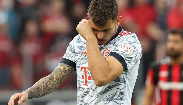 Lucas Hernandez von Bayern München hat sich wegen seiner drohenden Haftstrafe von sechs Monaten einen Tag früher als vorgesehen einem Gericht in Madrid gestellt.
