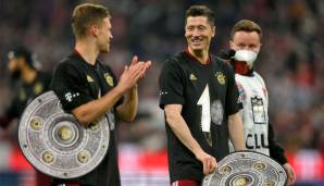In Sachen Meistertitel steht Lewandowski mittlerweile bei zehn (für Bayern und Dortmund). In der Bundesliga-Historie steht er damit mit Thomas Müller und David Alaba an erster Stelle.