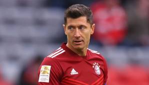 Der ehemalige Profi Stefan Effenberg hat eine deutliche Warnung an den FC Bayern München, was den Vertragspoker um Robert Lewandowski angeht, ausgesprochen.