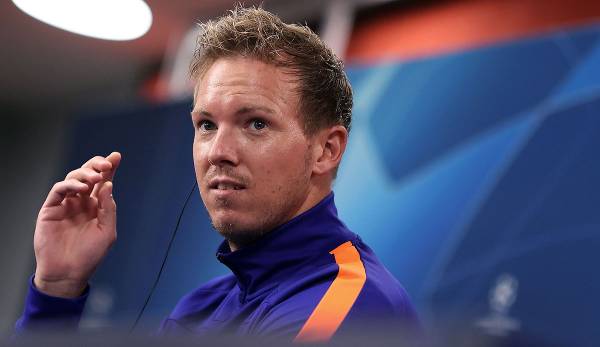 Julian Nagelsmann speaks to the press before the game against Freibrug.