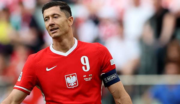 Robert Lewandowski now has to put up with criticism from home.