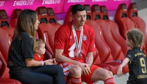Robert Lewandowski und seine Familie würden wohl gern nach Spanien wechseln. Bisher stellt sich der FC Bayern München aber quer.
