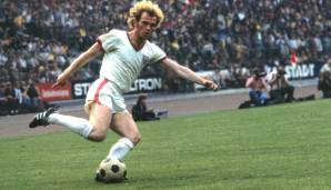 Er wurde 1972 Europa- und 1974 Weltmeister. Im selben Jahr erzielte er einen Doppelpakt im Wiederholungdspiel des Europapokalfinals gegen Atletico Madrid (4:0). Beendete seine Karriere aufgrund von Knieproblemen und wurde 1979 Manager des FCB ...