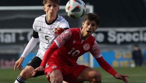 Luka Parkadze: Bald beim FC Bayern München, hier bei einem U17-Länderspiel mit Georgien gegen Deutschland im März 2022.
