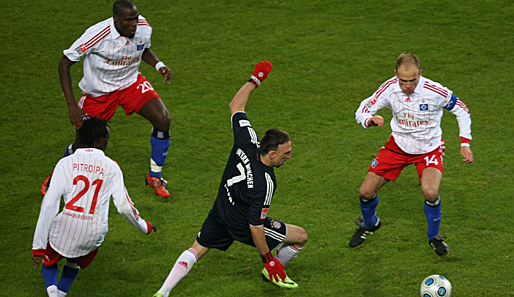 Bayern-Star Franck Ribery konnte sich gegen bissige Hamburger kaum durchsetzen