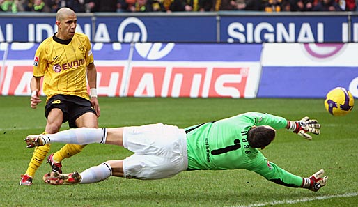 Zidan vergab die beste Dortmunder Chance gegen Hoffenheims Keeper Haas