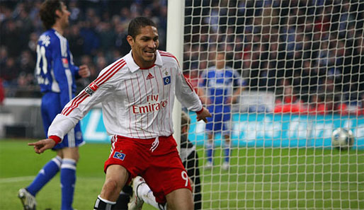 Hamburgs Paolo Guerrero schoss Schalke mit zwei Toren ab