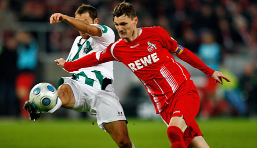 Hannover 96 gelang im Hinspiel ein 1:0-Auswärtssieg beim 1. FC Köln
