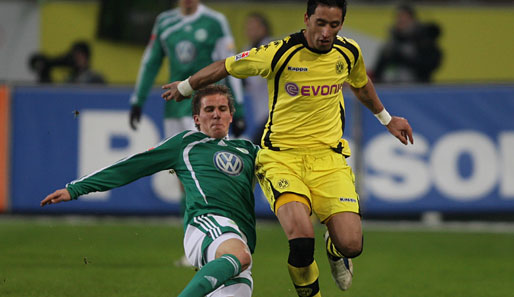Dortmund gewann in der Hinrunde mit 3:1 in Wolfsburg. Matchwinner: Doppel-Torschütze Barrios (r.)