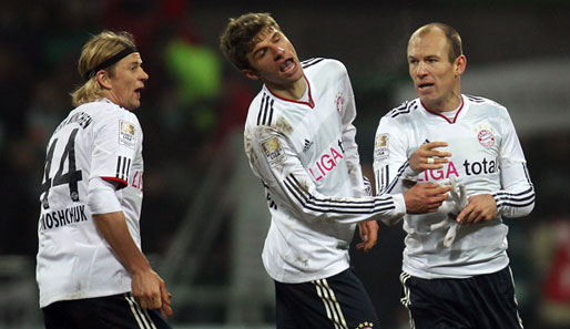 Wenige Augenblicke nach dem Schlag: Müller dreht sich nach Robbens Ausraster entsetzt weg