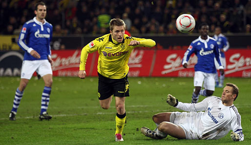 Manuel Neuer (r.) rettete einige Male im Eins-gegen-eins gegen Dortmunds Stürmer