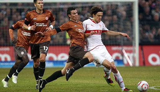 Der VfB Stuttgart hat das Abstiegsduell am Millerntor in letzter Minute gewonnen