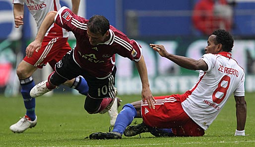 Letzte Saison siegten Ze Roberto (r.) und der HSV gegen Bunjakus Club mit 4:0