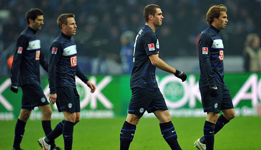 Die Hertha-Stars scheinen bedient, verlassen den Platz: Mijatovic, Lell, Lasogga und Ottl (v.l.n.r)