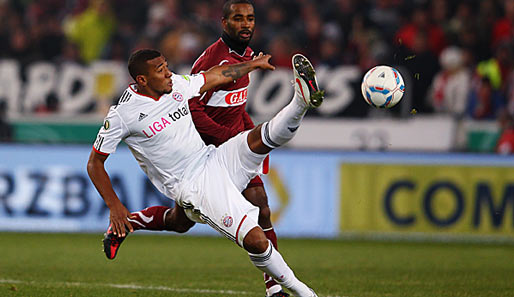 Beide Teams trafen sich auch im DFB-Pokal. Bayern siegte in Stuttgart mit 2:0
