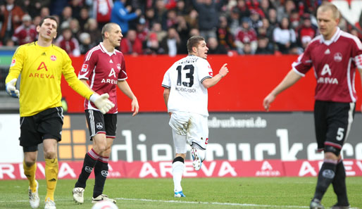 Roman Neustädter (M.) erzielte im Januar beim 1:0-Sieg in Nürnberg den entscheidenden Treffer