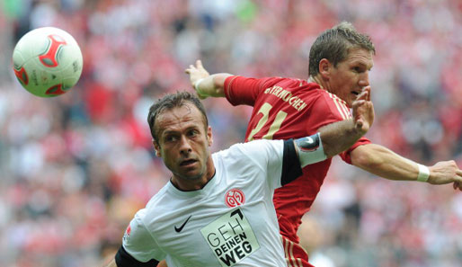 Bei Bayerns 3:1-Sieg in der Hinrunde beharkten sich Noveski und Schweinsteiger