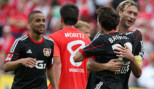 Leverkusens Angreifer Robbie Kruse (2.v.r.) erzielte gegen Mainz einen Doppelpack