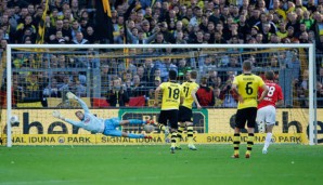 Marco Reus erzielt seinen zweiten Treffer per Strafstoß