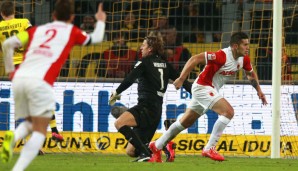 Raul Bobadilla bejubelt seinen Treffer zum 1:0 gegen Borussia Dortmund