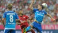 Debütanten unter sich: Vidal (M.) in seinem ersten Liga-Spiel für Bayern, Ekdal (r.) bei seinem HSV-Debüt