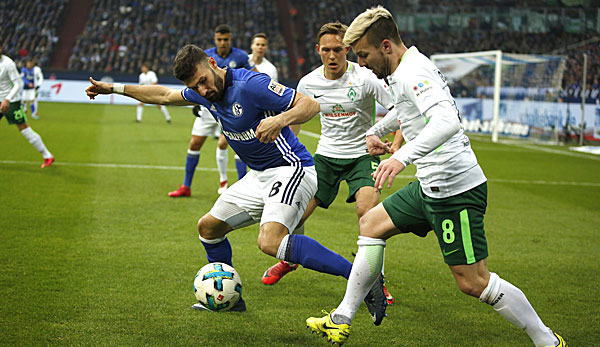 Dank eines Treffers in der Nachspielzeit hat Werder Bremen beim FC Schalke 04 gewonnen.