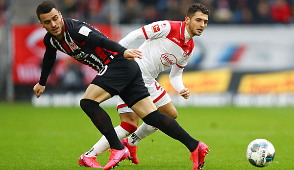 Fortuna Düsseldorf steht durch den Sieg gegen Frankfurt nun auf dem Relegationsplatz.