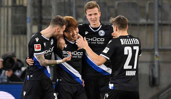 Freude über einen wichtigen Sieg: Arminia Bielefeld hat nun zehn Punkte Vorsprung auf die direkten Abstiegsplätze.
