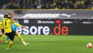 ERLING HAALAND: Dortmunds One-Man-Show. Erneut mit einem Doppelpack, erst per coolem Handelfmeter (33.), dann mit einem platzierten Kopfball. Dazu mit einem Traumpass auf Hazard, der nur knapp ins Abseits ging. Note: 2.