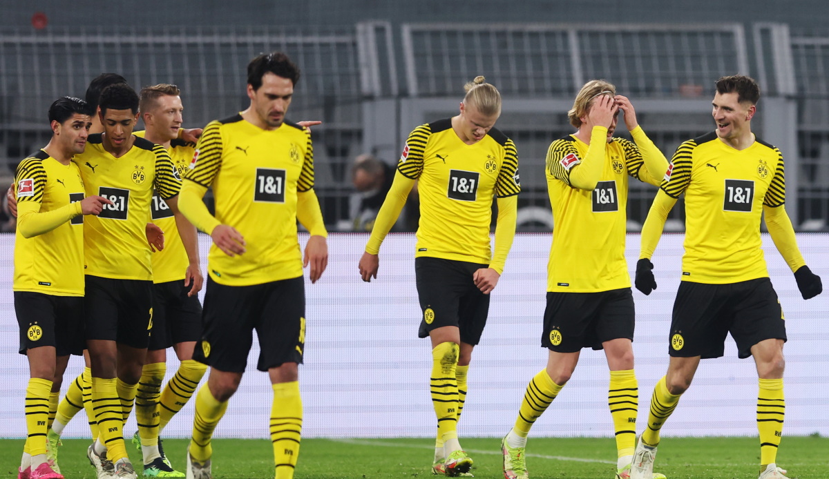 Borussia Dortmund bleibt dran an den Bayern: Zum Auftakt des 19. Spieltags zerlegt der BVB einen überforderten SC Freiburg mit 5:1. Die Noten und Einzelkritiken aller eingesetzter BVB-Spieler.