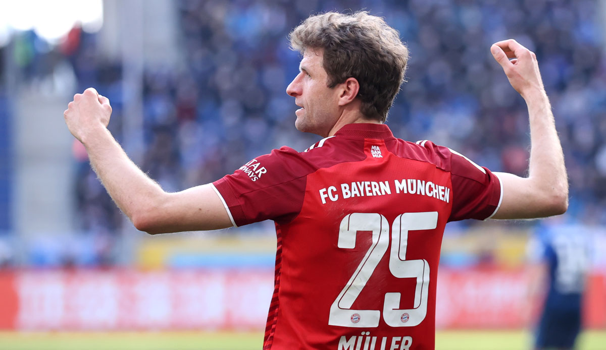 Der FC Bayern München ist aufgrund mangelnder Chancenverwertung nicht über ein 1:1 gegen die TSG Hoffenheim hinausgekommen. Trotzdem wusste ein Routinier zu überzeugen. Gleiches gilt für einen Shootingstar. Die Noten der FCB-Spieler.