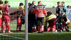 Cedric Brunner musste nach einer Kopfverletzung im Spiel gegen Wolfsburg ins Krankenhaus gebracht werden.