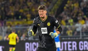 GREGOR KOBEL: Dortmunds bester Spieler der letzten Wochen war gegen die harmlosen Gäste komplett unterfordert. Klitzekleine Unsicherheit nach der Pause bei einer hohen Flanke. Über die dritte weiße Weste in der Liga durfte er sich freuen. Note: 3,5.