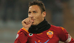 Francesco Totti "macht den Robinho".