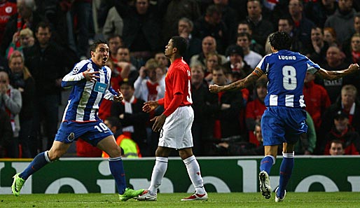 Rodriguez (l.) brachte den FC Porto in Manchester mit 1:0 in Führung