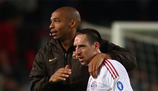 Spielen Thierry Henry (l.) und Franck Ribery nächste Saison zusammen beim FC Barcelona?