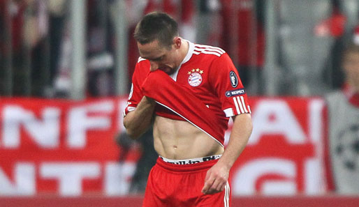 Franck Ribery sah im Halbfinal-Hinspiel gegen Lyon in der 38. Minute glatt Rot