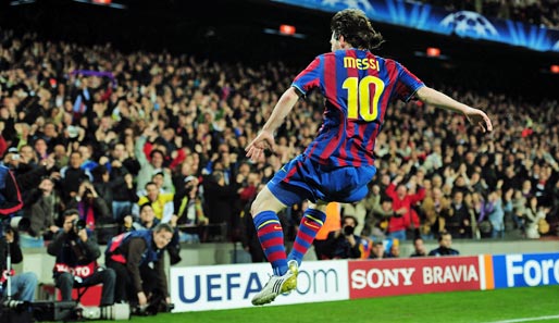 Lionel Messi schoss den FC Barcelona mit vier Toren gegen Arsenal ins Halbfinale