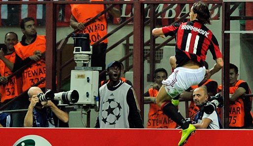 Zlatan Ibrahimovic vom AC Milan traf am ersten Spieltag doppelt. Legt er gegen Ajax nach?