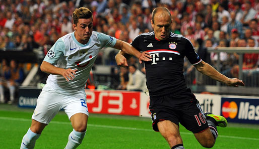 Arjen Robben (r.) will mit dem FC Bayern München die Gruppenphase erreichen