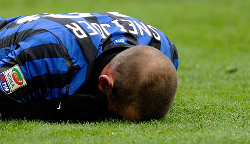 Inter und Wesley Sneijder liegen nach der Niederlage gegen Marseille am Boden