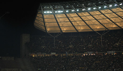 Das Berliner Olympiastadion wird 2015 Austragungsort des Champions-League-Finals